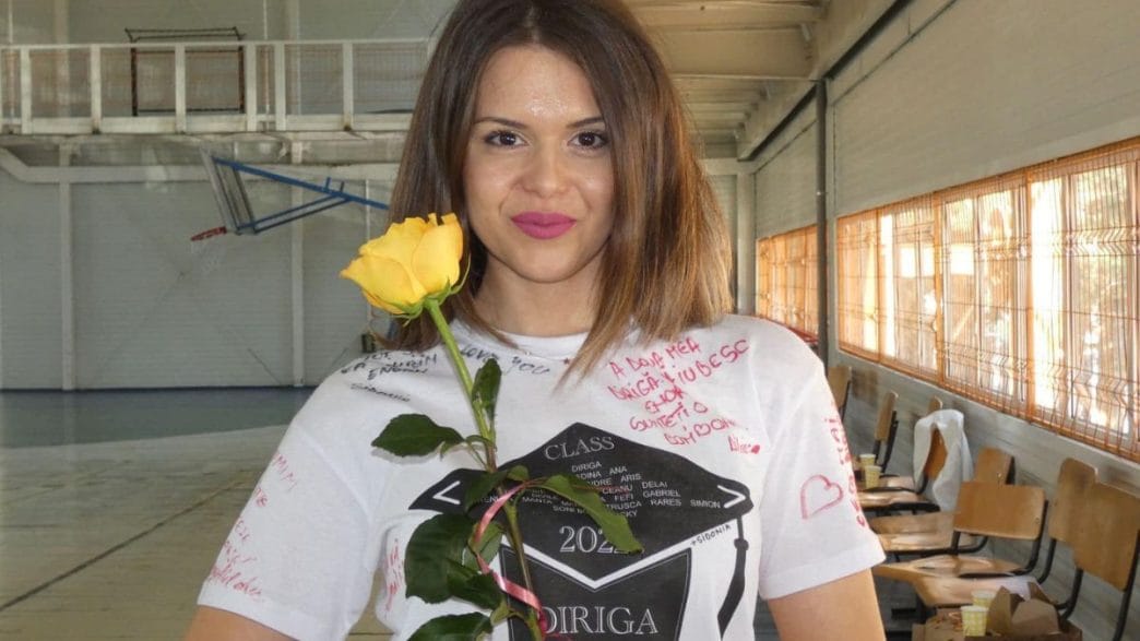 manifest, profesoară, limba engleză, educație, Câmpina, Nicolae Grigorescu Câmpina, Loredana Nicolescu, societatea românească, meserie de profesor, educație, grevă generală
