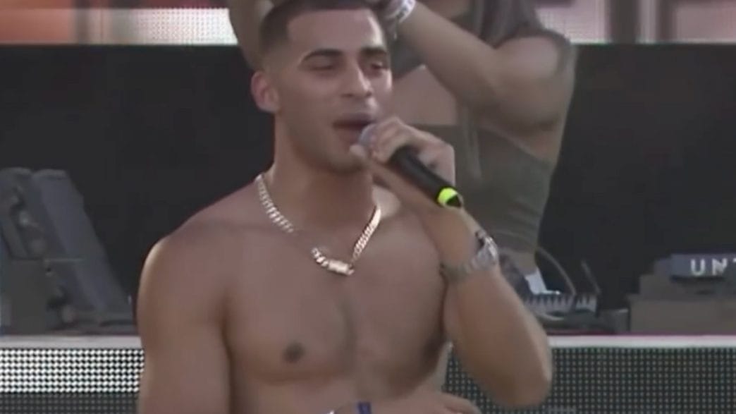 Cezar Ouatu, reacție, Facebook, Gheboasa, Untold, muzică, versuri Gheboasa, video