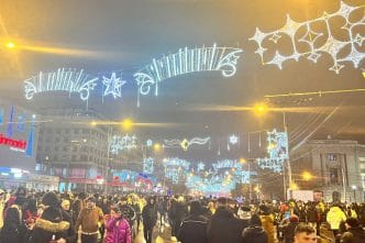 iluminat festiv, luminițe Ploiești, Târgul de Crăciun, Primăria Ploiești, program, Crăciun Ploiești 2023