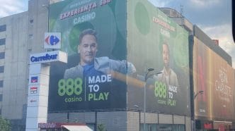 Răzvan și Dani, prezentatori TV, reclame la păcănele, jocuri de noroc, reclamă controversată, 888 casino, cover