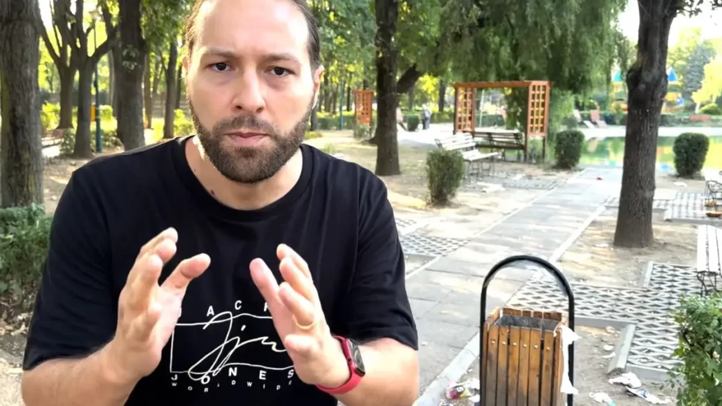 mizerie, parc, Parcul Tineretului, Sala Sporturilor, video, video gunoaie, parc Ploiești, reportaj, John Cristea