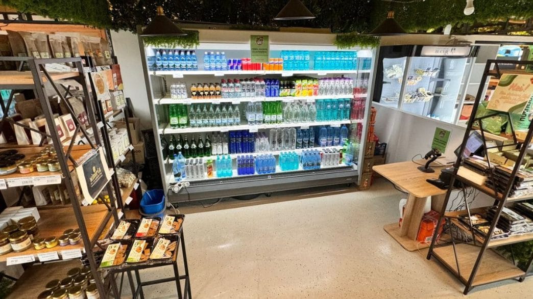 piață, magazin Păulești, magazin fără casieri, Piața Artizante, self checkout, plata cu cardul, produse