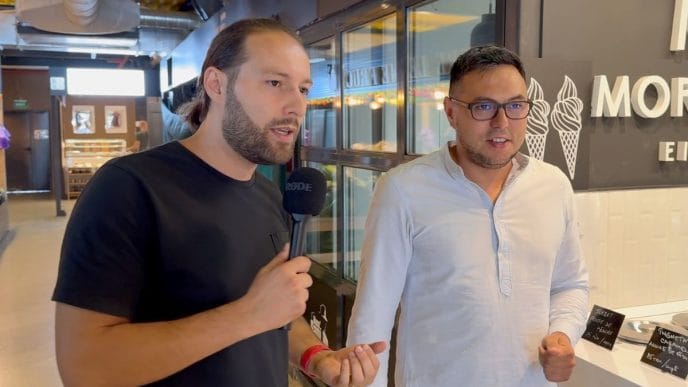 Piața Artizante, tur complet, Păulești, Andrei Severin, prețuri piață, comercianți, afine Piața Artizante, piață exclusivistă, John Cristea și Andrei Severin