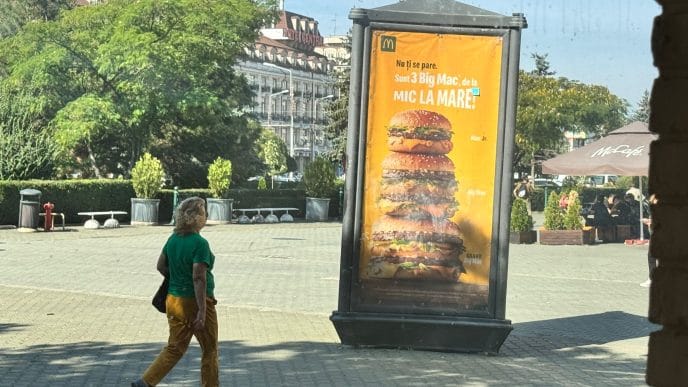 Grand Big Mac, Grand Bobo, reclamă mec, Mcdonald's, 3 big mag, reclamă cu bobonete, Ploiești