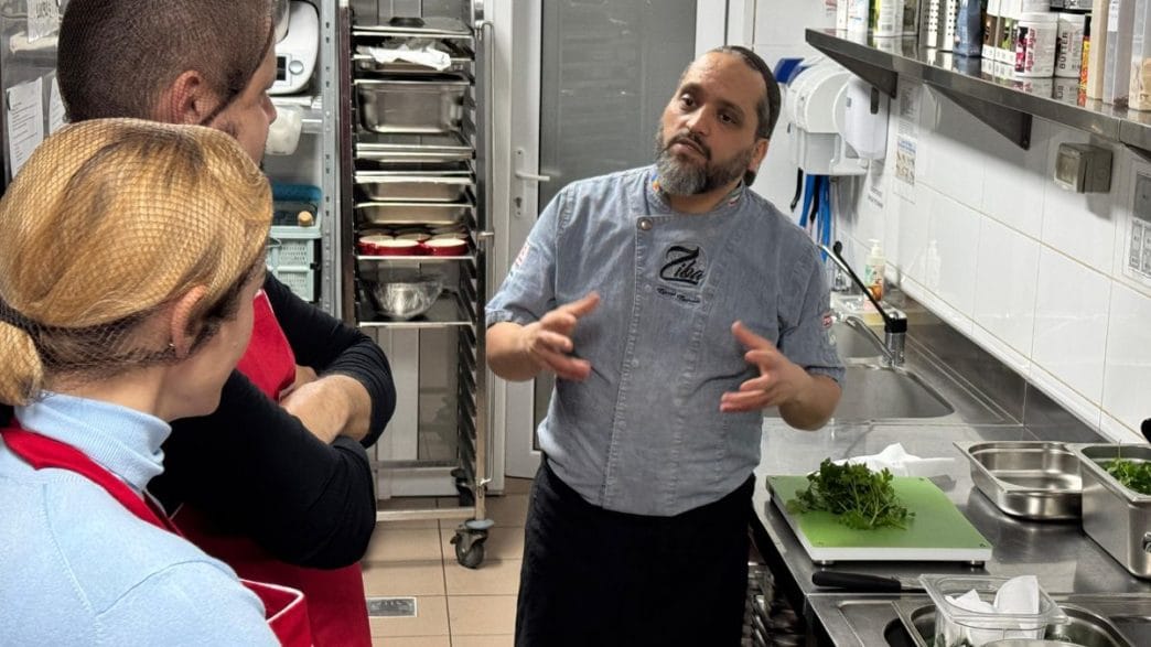 Chef Mehrzad, Mehrzad Moghazehi, workshop, bucătăria iraniană, experiență culinară, Ziba Restaurant, cover