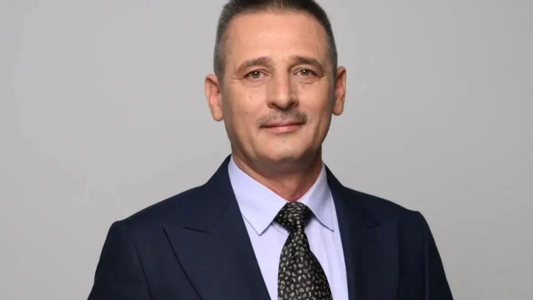 Ioan Condrea, primar, Rediu, județul Iași, hârtie igienică, ședința, consiliu local, școală, elevi Rediu, poză primar