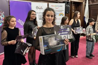 Antonia-Maria Purcel, câștigătoare, IMC 2025, Intermezzo Music Contest, premiu concurs, scenă, Palatul Culturii Ploiești