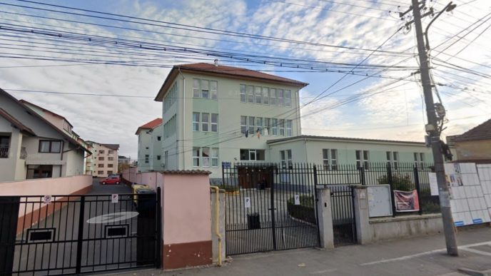 elevi cu CES, spune pe bune, Școala Gimnazială nr. 8 Sibiu, școli speciale, formular anonim