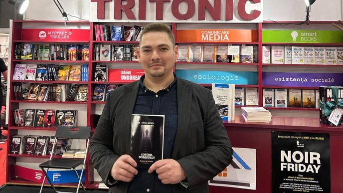 Mihai Sandu, lansare de carte, Cortina somnului, oameni și tenebre, Editura Tritonic, interviu, Biblioteca Nicolae Iorga Ploiești, cover